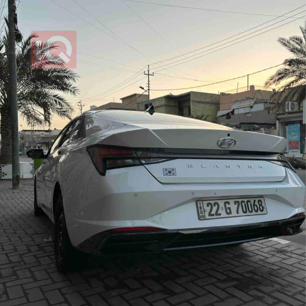 هیوندای ئەلەنترا